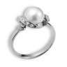 211063 Кольцо - Серебряное кольцо с жемчугом и фианитами